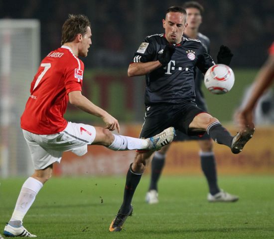 多球员在职 多球员在职